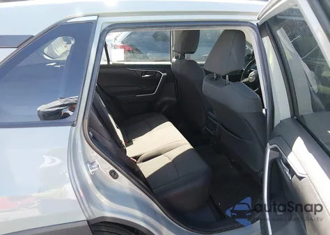 2020 Toyota Rav4 Xle z USA, uszkodzony, nr VIN 2T3W1RFV6LW097185